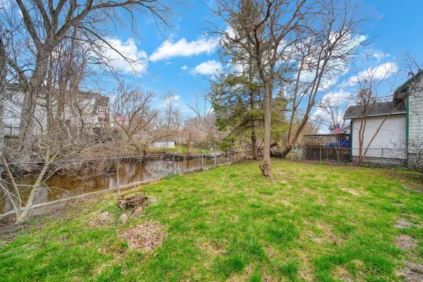 $169,900 | 208 Thorpe Drive, Jackson, MI 49203