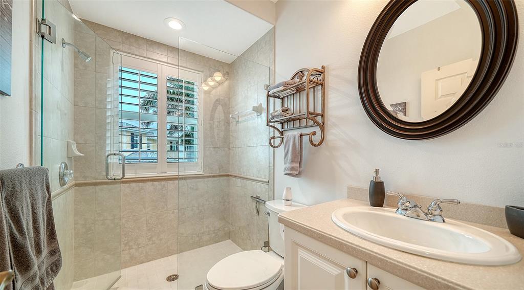 657 Halyard Lane Longboat Key, FL 34228 - Photo 21 of 33