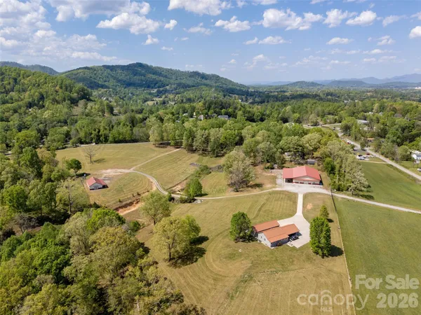 $6,335,000 | 154 High Pasture Trail, Mills River, NC 28759