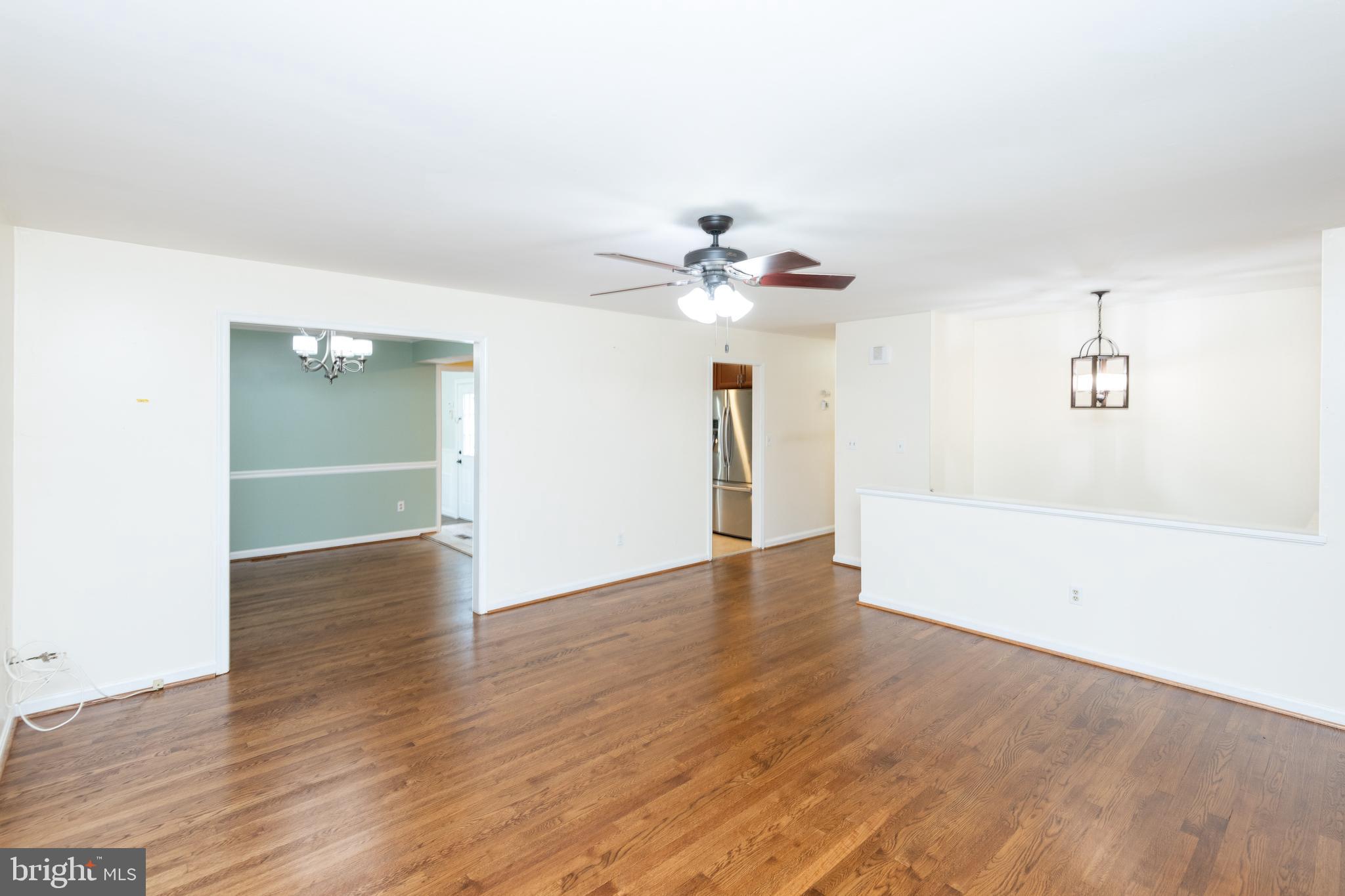 4054 Boteler Road Mount Airy, MD 21771 - Photo 6 of 31 Living Room