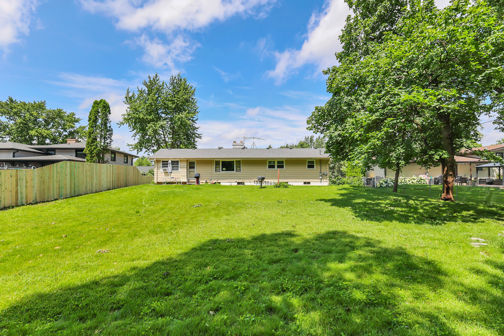 443 Glendale Road Roselle, IL 60172 - Photo 26 of 28