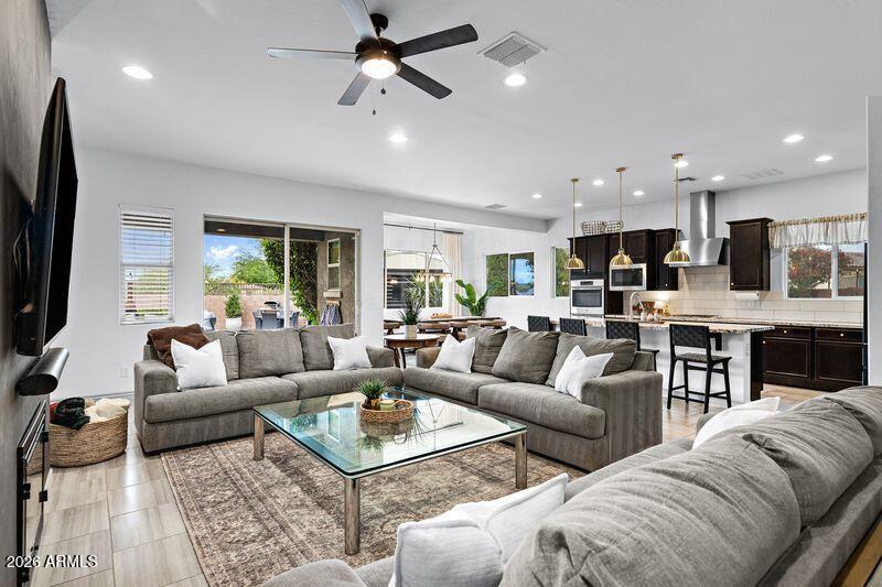 7871 South Stuart Avenue Gilbert, AZ 85298 - Photo 5 of 77 Great Room