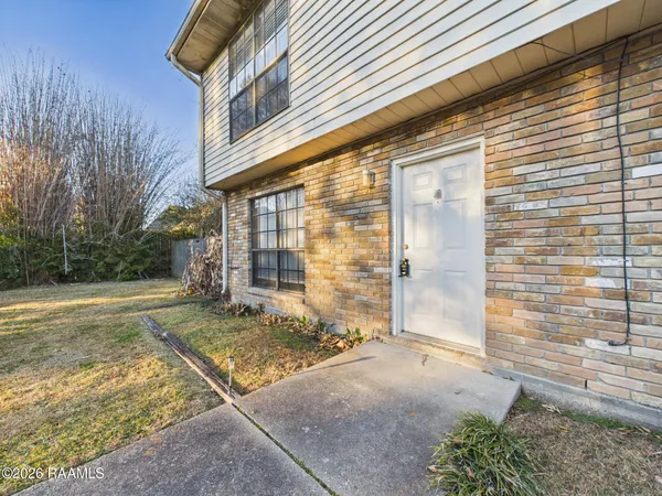$850 | 112 Country, Unit 4, Lafayette, LA 70508