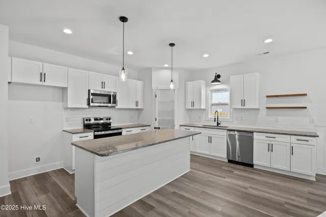 $295,000 | 1663 North Nc 111 Highway, Pink Hill, NC 28572