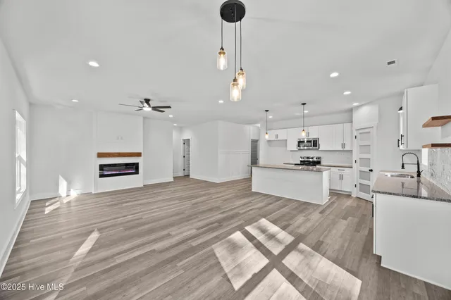 $295,000 | 1663 North Nc 111 Highway, Pink Hill, NC 28572