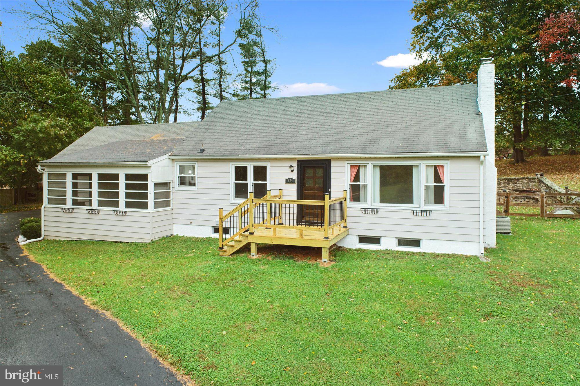 684 Valley Road York, PA 17403 - Photo 2 of 44 Gallery Image 2