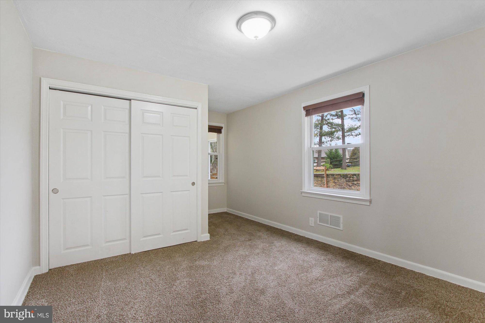 684 Valley Road York, PA 17403 - Photo 11 of 44 Gallery Image 11