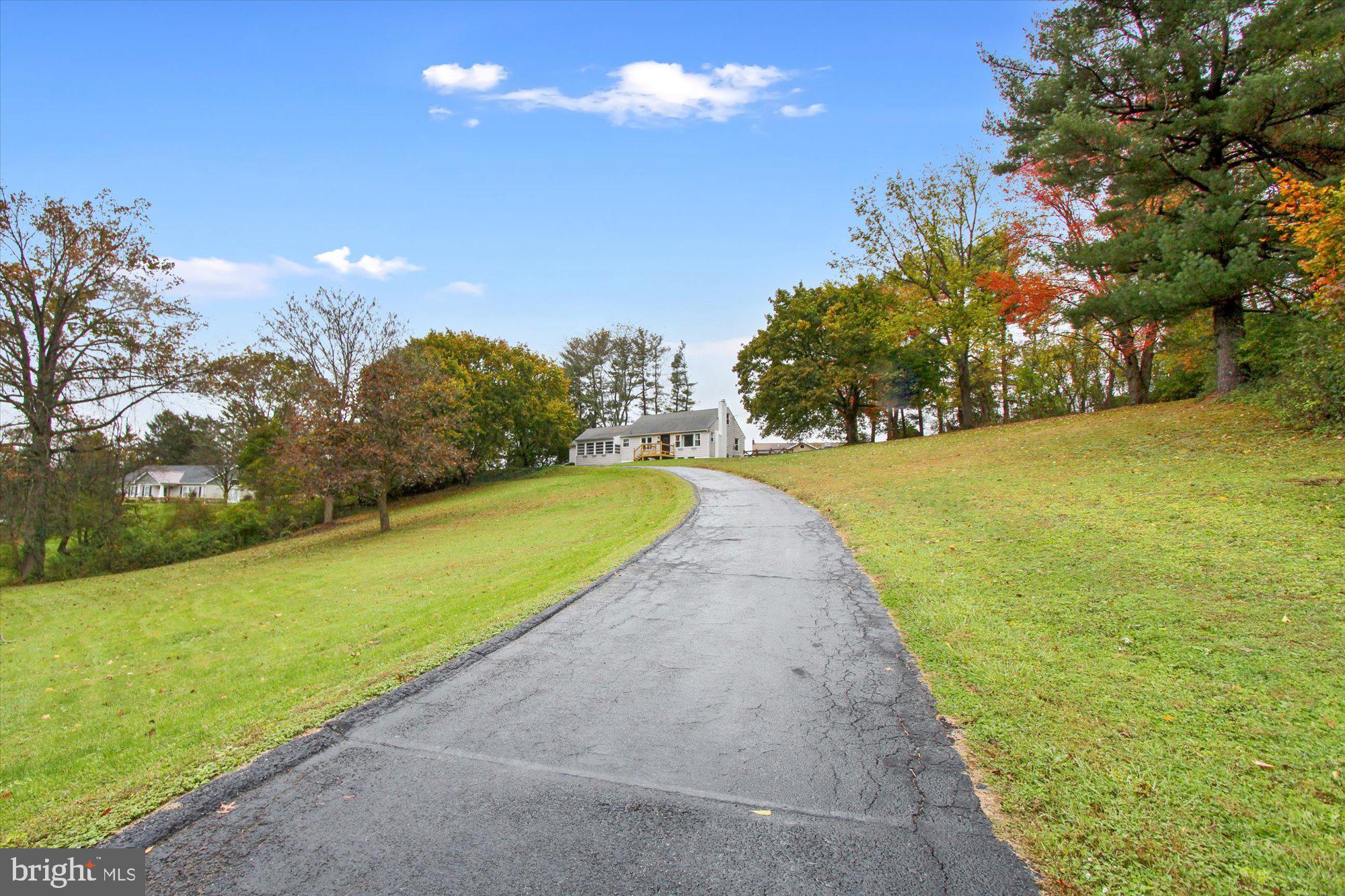 684 Valley Road York, PA 17403 - Photo 42 of 44 Gallery Image 42