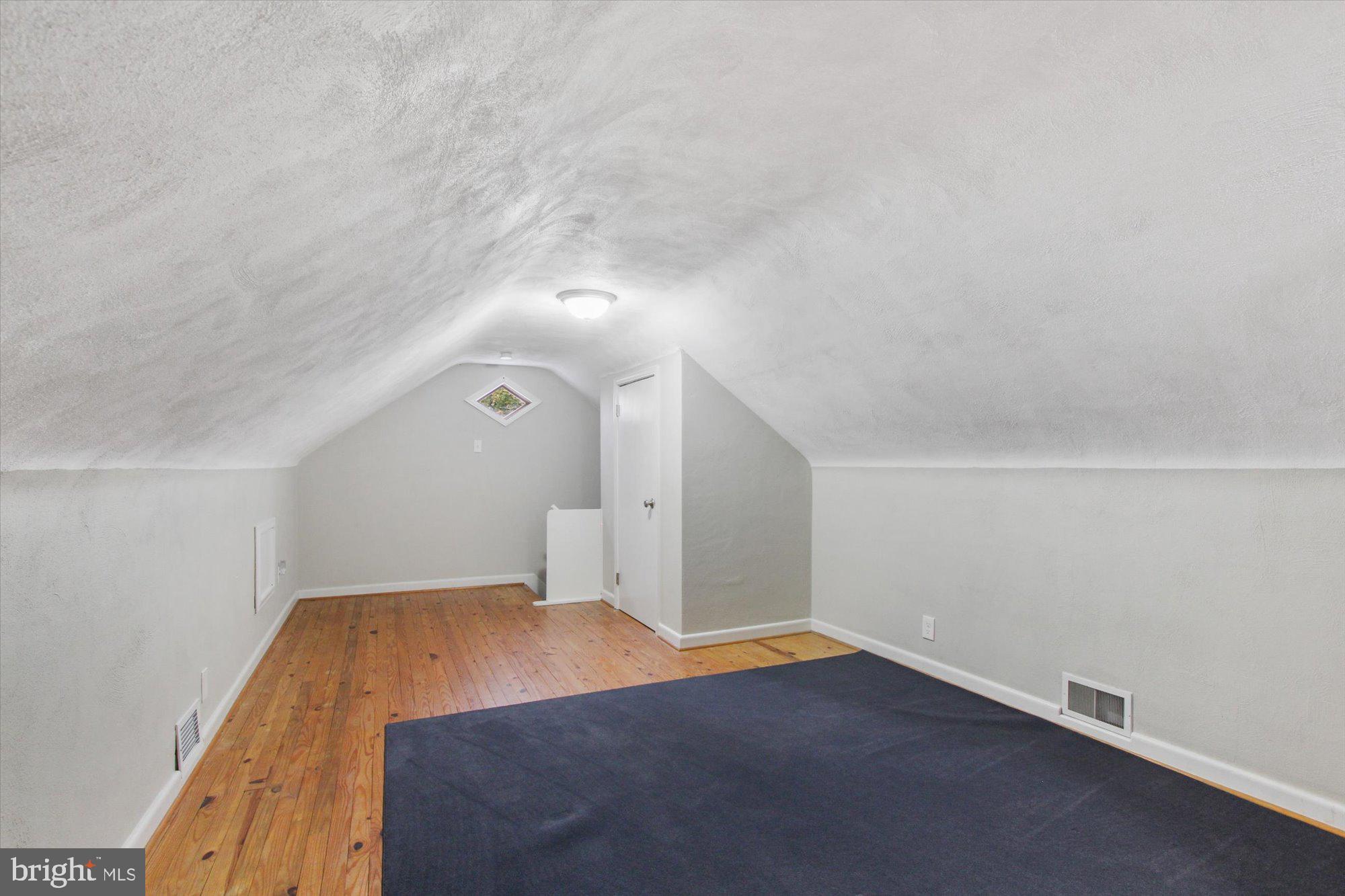 684 Valley Road York, PA 17403 - Photo 7 of 44 Gallery Image 7
