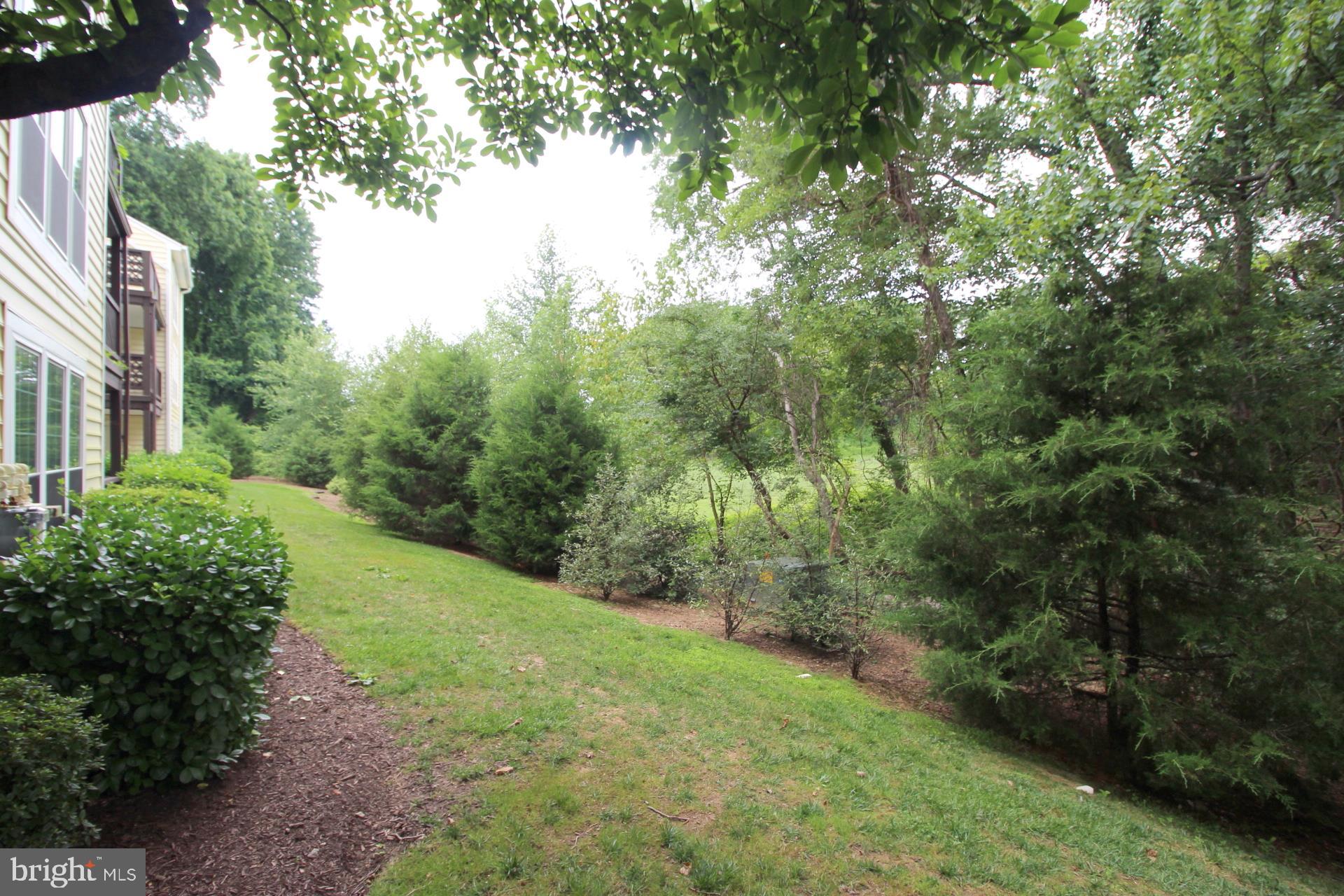 10118 Oakton Terrace Road, Unit 10118 Oakton, VA 22124 - Photo 24 of 27