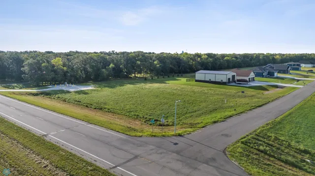 $64,900 | 6926 2nd Street Northwest, Moorhead, MN 56560