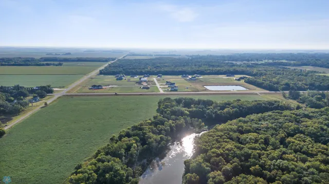 $64,900 | 6926 2nd Street Northwest, Moorhead, MN 56560