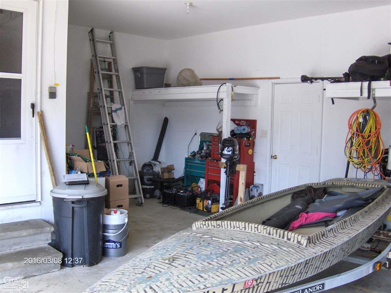 51441 Baker Road New Baltimore, MI 48047 - Photo 29 of 37 Corner Storage Garage