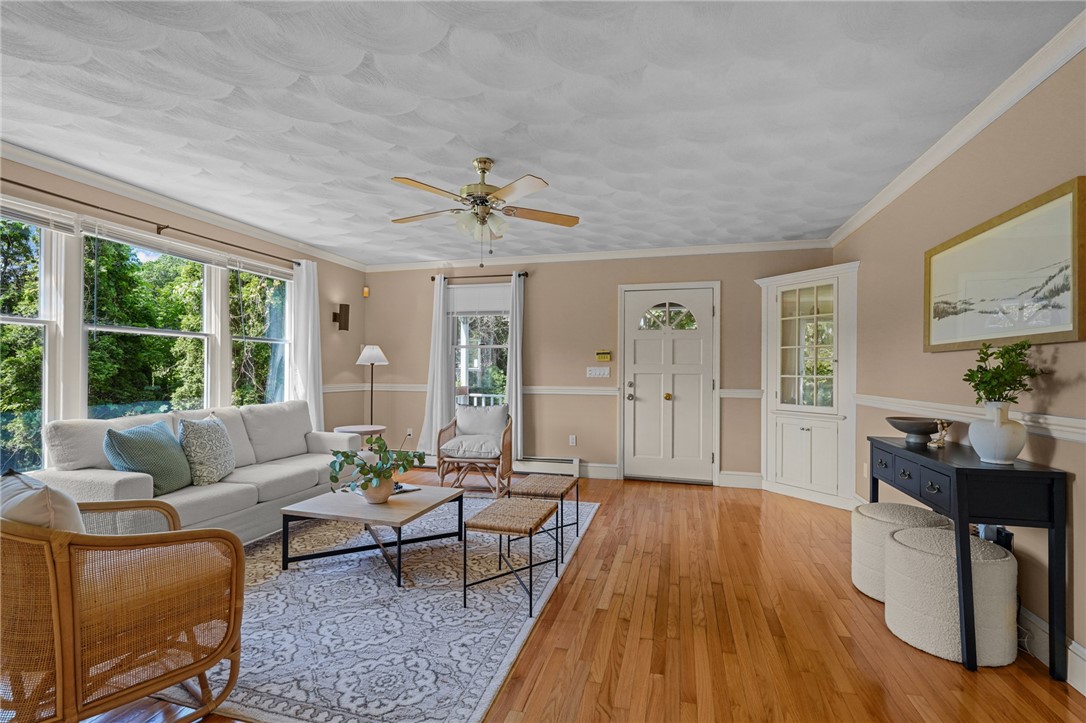 146 Alfred Drowne Road Barrington, RI 02806 - Photo 6 of 49