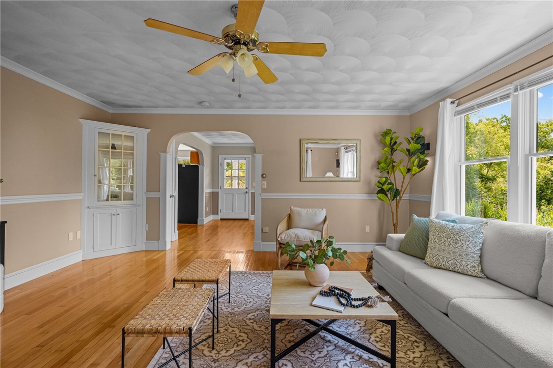 146 Alfred Drowne Road Barrington, RI 02806 - Photo 9 of 49