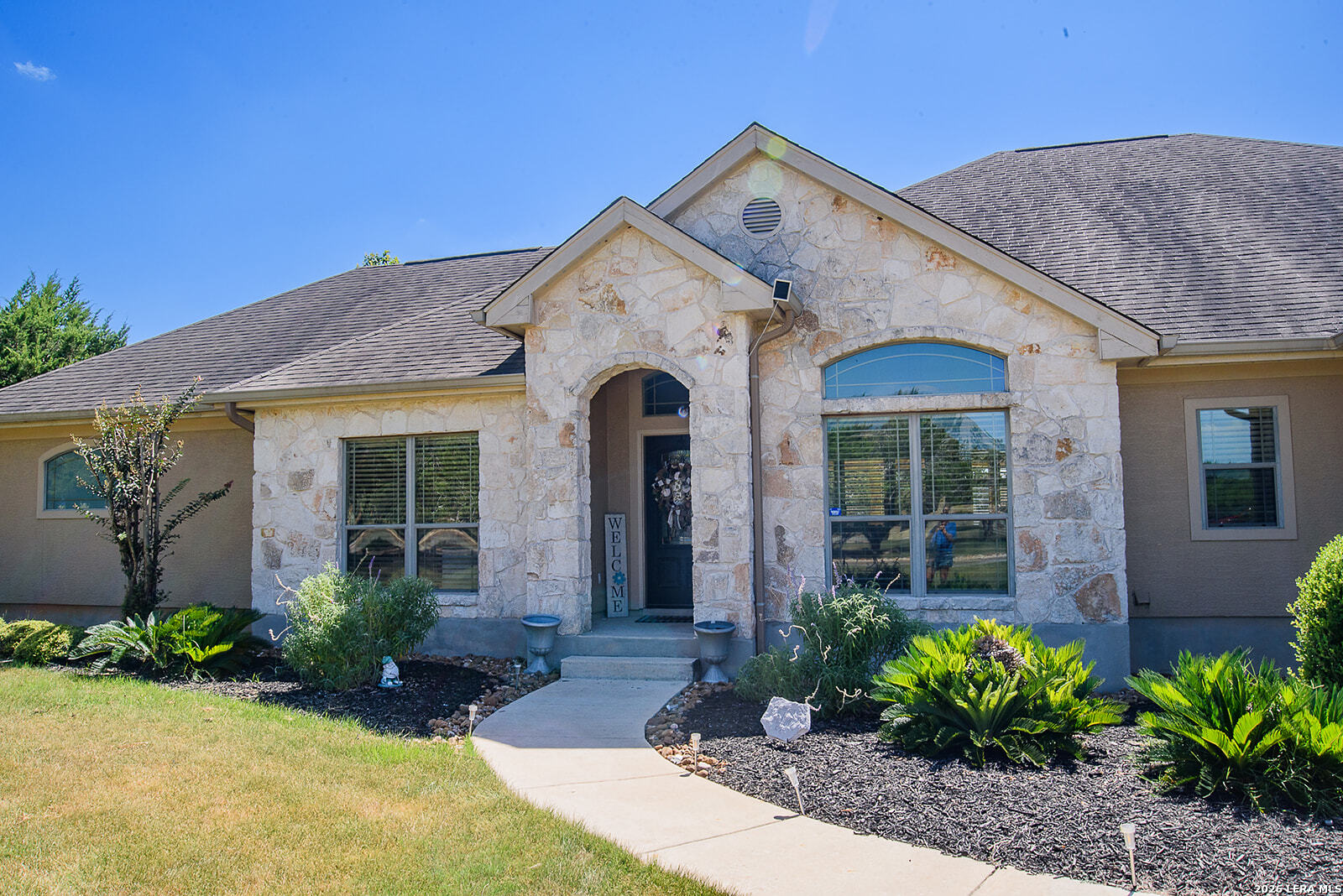 27931 Bogen Road New Braunfels, TX 78132 - Photo 4 of 38 Gallery Image 4
