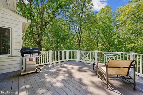 $1,765,000 | 6904 Earlsgate Way, North Bethesda, MD 20852