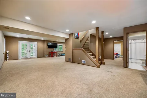 $1,765,000 | 6904 Earlsgate Way, North Bethesda, MD 20852