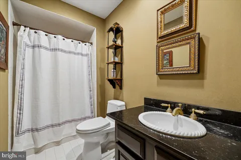 $1,765,000 | 6904 Earlsgate Way, North Bethesda, MD 20852