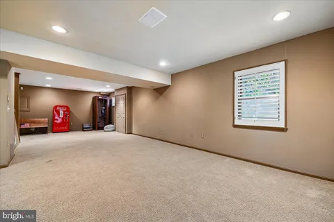 $1,765,000 | 6904 Earlsgate Way, North Bethesda, MD 20852