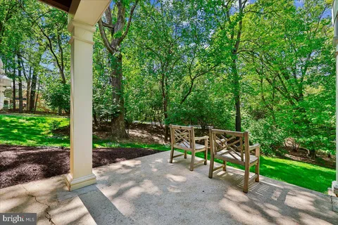 $1,765,000 | 6904 Earlsgate Way, North Bethesda, MD 20852