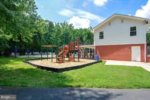 $1,765,000 | 6904 Earlsgate Way, North Bethesda, MD 20852