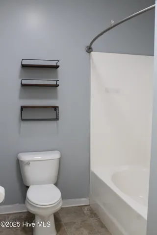 $1,890 | 107 Lilac Lane, Richlands, NC 28574