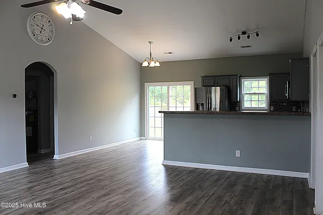 $1,890 | 107 Lilac Lane, Richlands, NC 28574