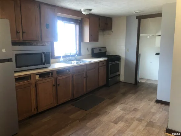 $74,900 | 2800 East Keys Avenue, Springfield, IL 62702