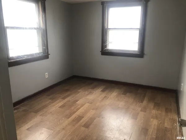 $74,900 | 2800 East Keys Avenue, Springfield, IL 62702