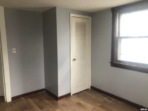 $74,900 | 2800 East Keys Avenue, Springfield, IL 62702