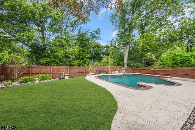 1038 Centre Street Raritan, NJ 08869 - Photo 26 of 30