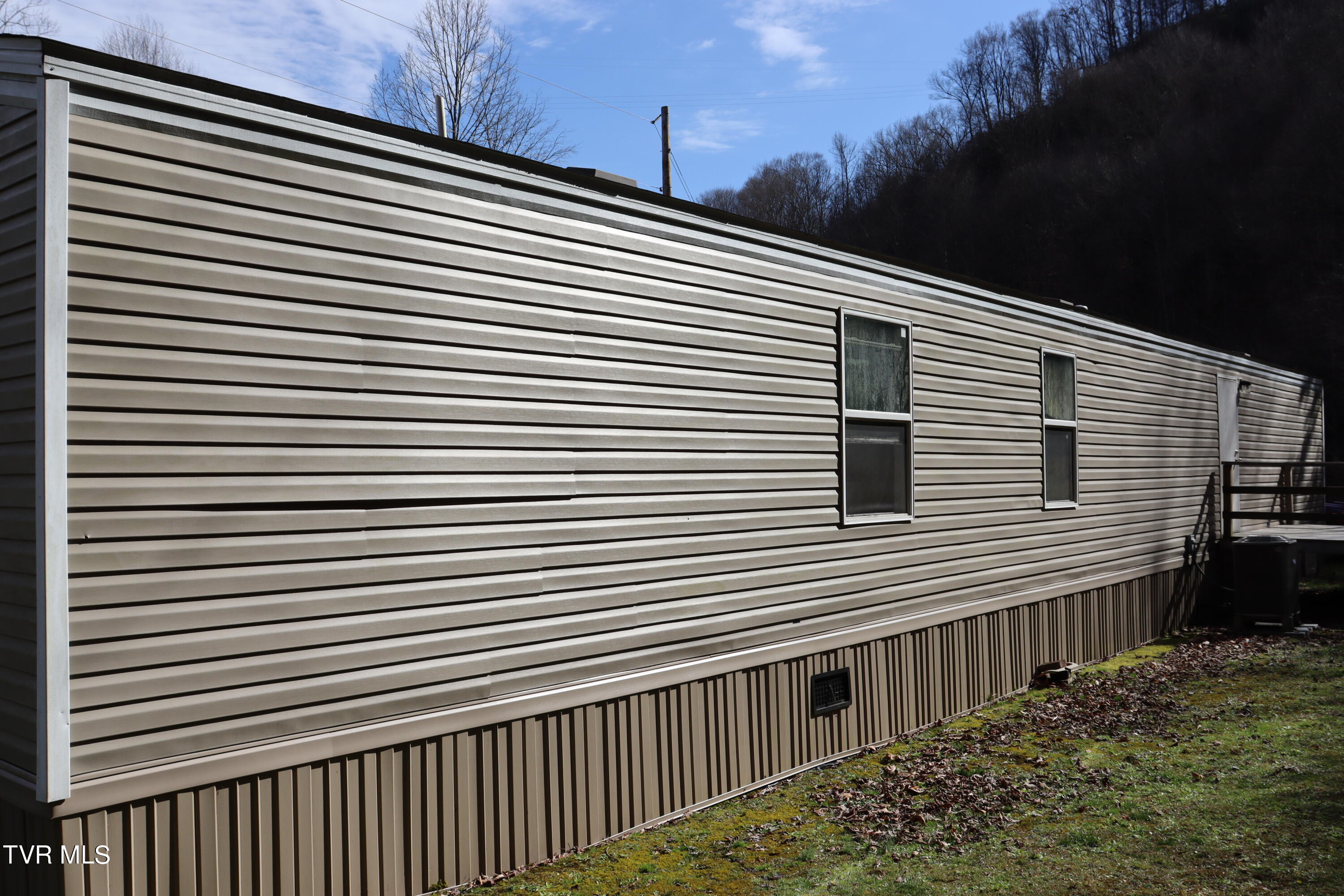 5231 Stonega Road Appalachia, VA 24216 - Photo 4 of 28 IMG_7470
