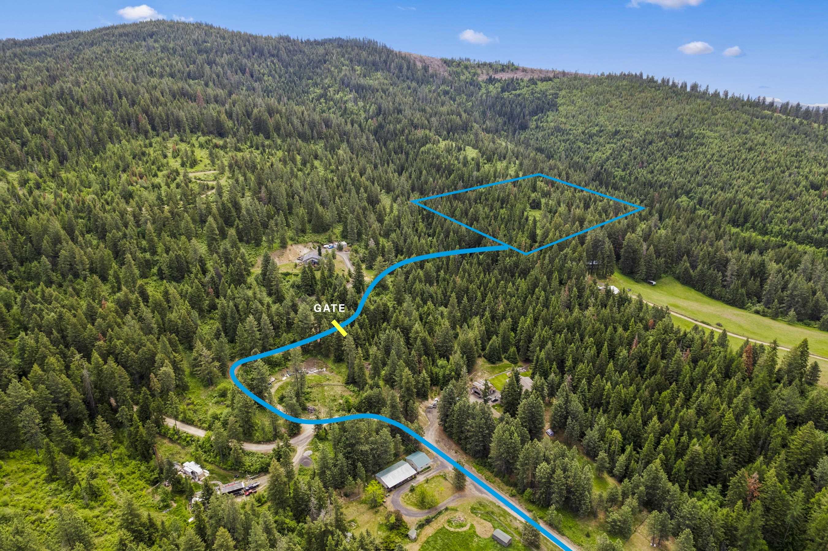 15124 East Emery Road Chattaroy, WA 99003 - Photo 2 of 26