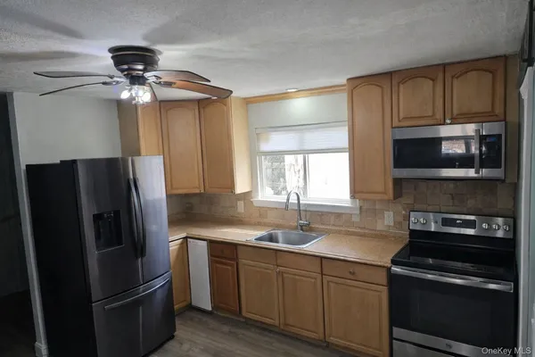$449,000 | 44 Patchogue Avenue, Mastic, NY 11950