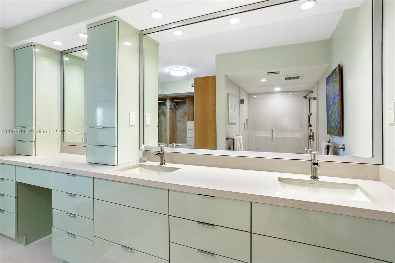 350 South Beach Road, Unit 205 Jupiter, FL 33469 - Photo 13 of 23 Bathroom