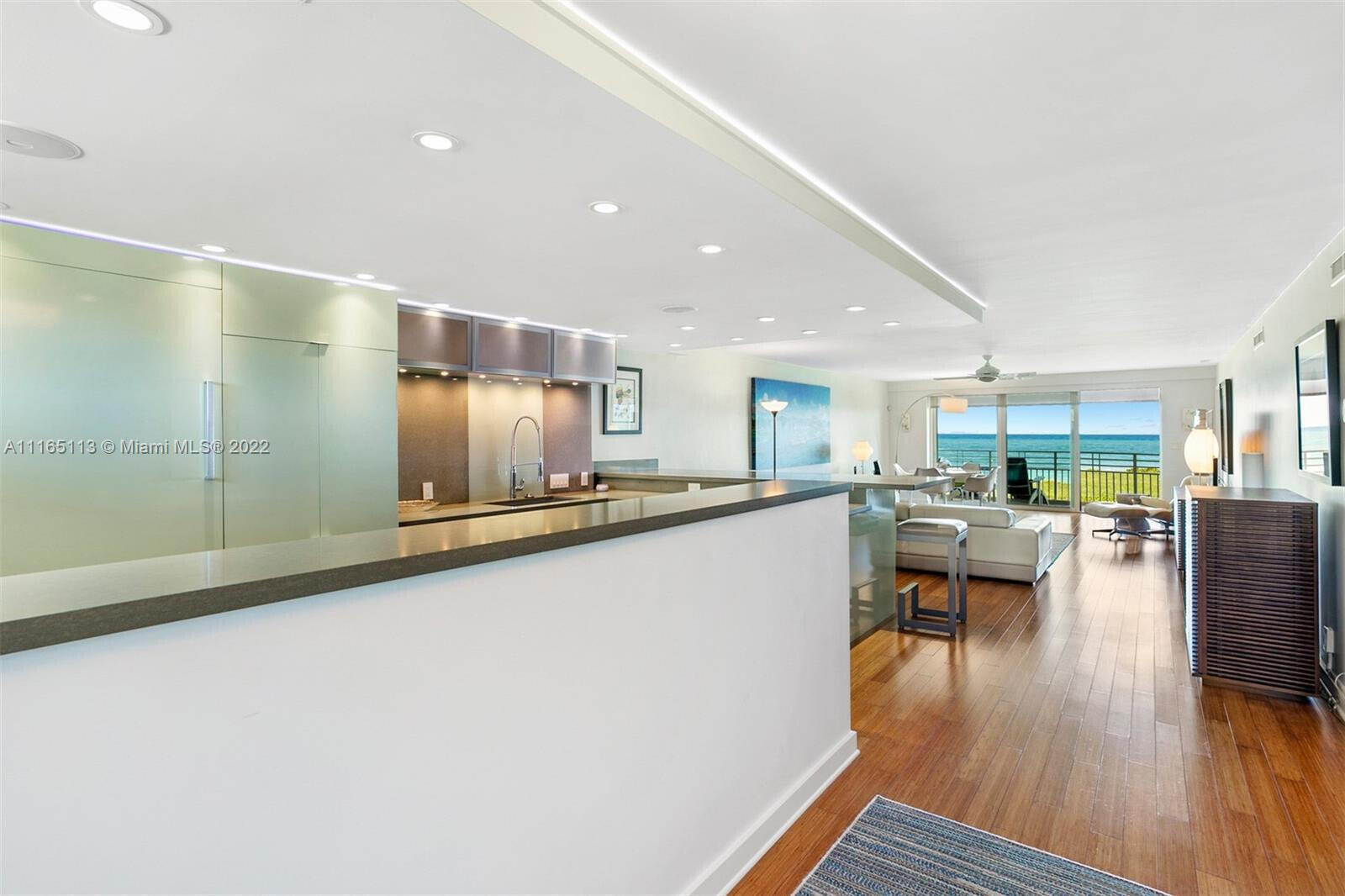 350 South Beach Road, Unit 205 Jupiter, FL 33469 - Photo 6 of 23 Kitchen