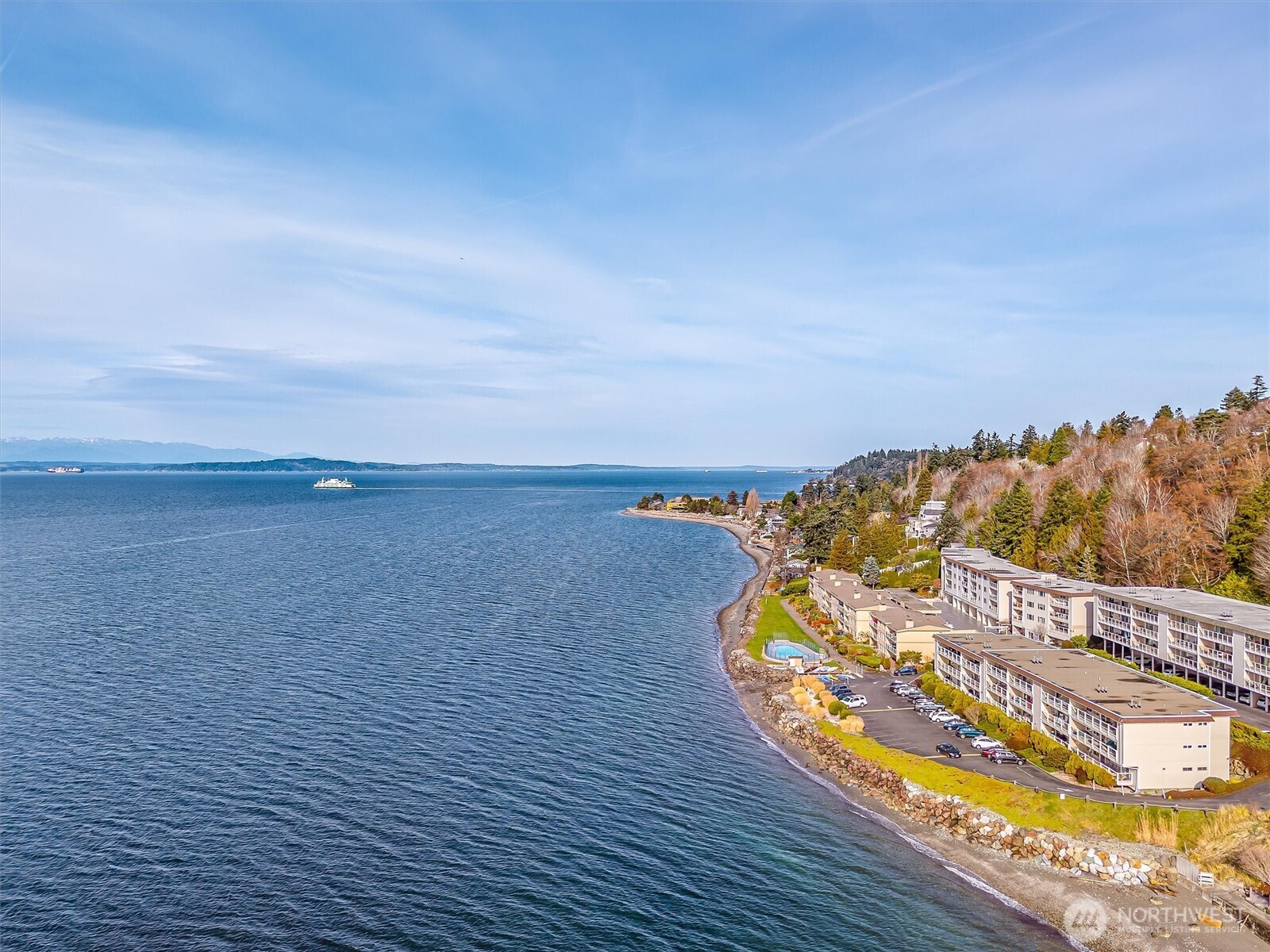 10203 47th Avenue Southwest, Unit D2 Seattle, WA 98146 - Photo 34 of 36 a view of an ocean from a balcony