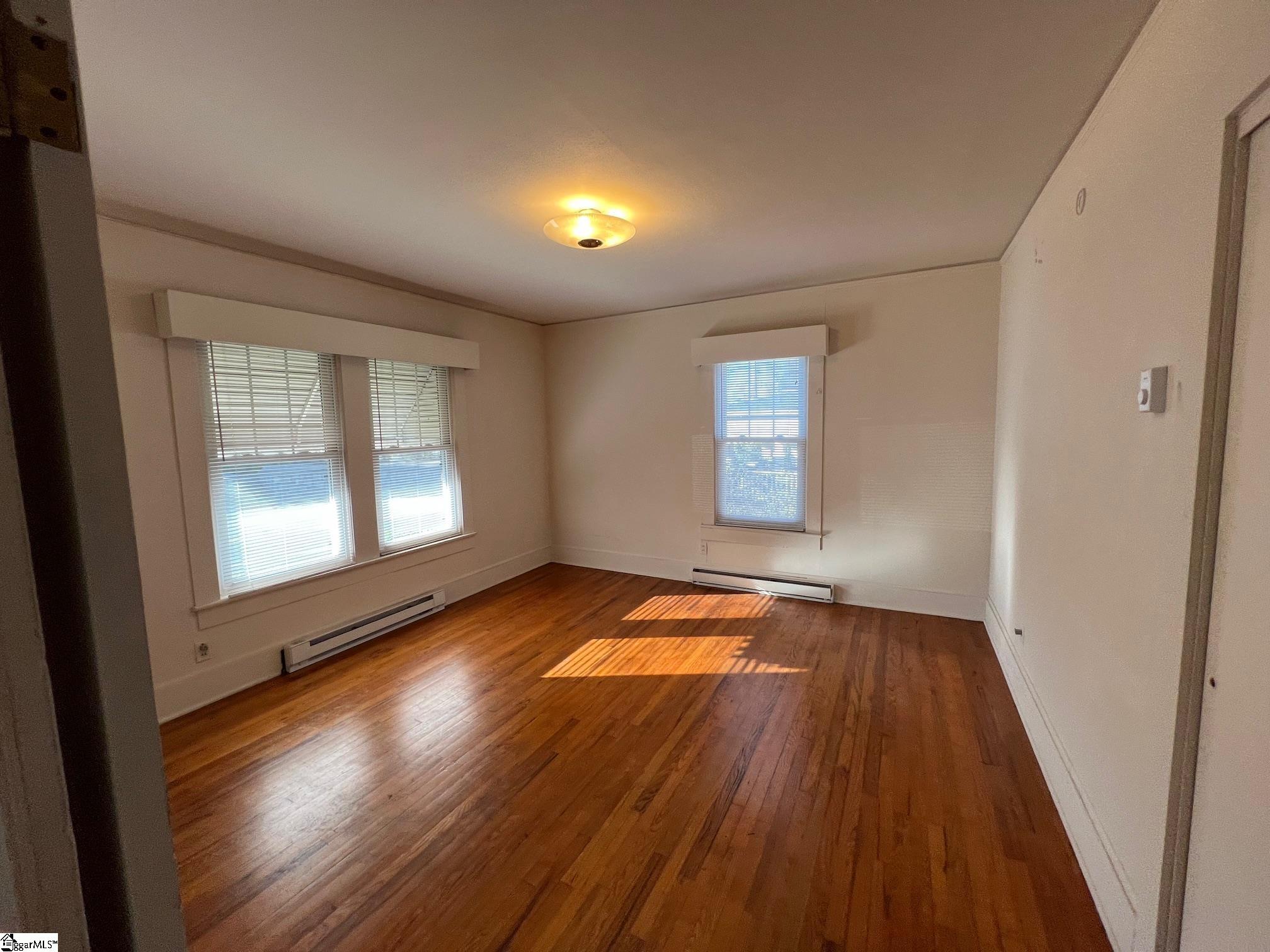 402 North Main Street Greer, SC 29651 - Photo 6 of 10