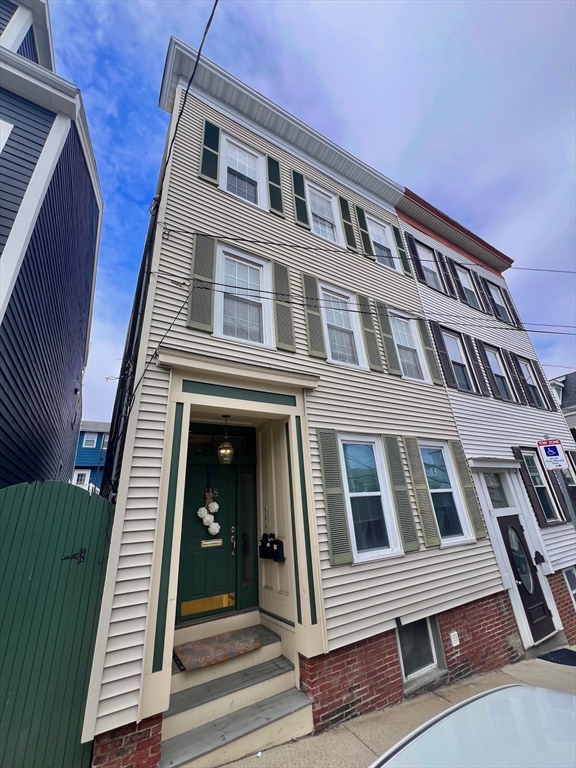 18 Cook Street, Unit 3 Boston, MA 02129 - Photo 11 of 12