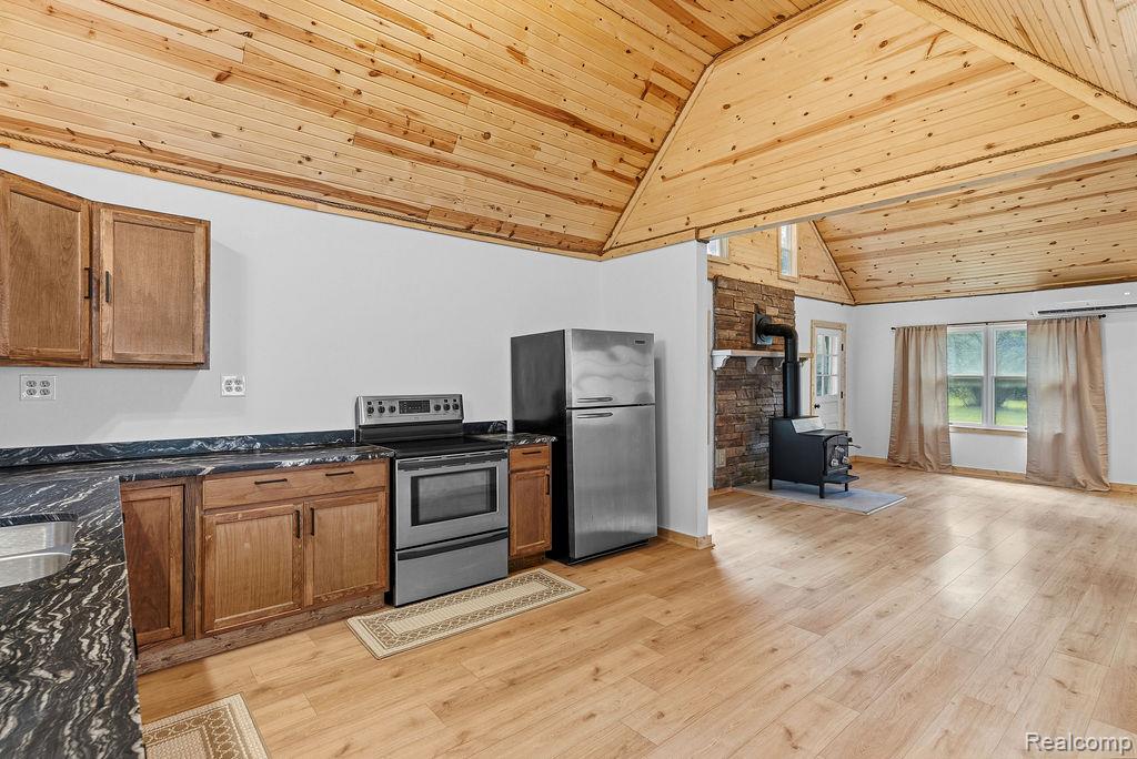 6256 Turner Road Flushing, MI 48433 - Photo 9 of 41