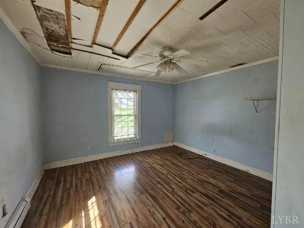 $72,500 | 314 East Hawthorne Street, Covington, VA 24426