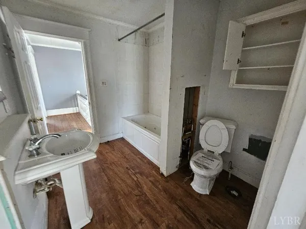 $72,500 | 314 East Hawthorne Street, Covington, VA 24426