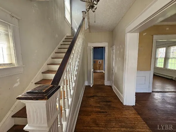 $72,500 | 314 East Hawthorne Street, Covington, VA 24426