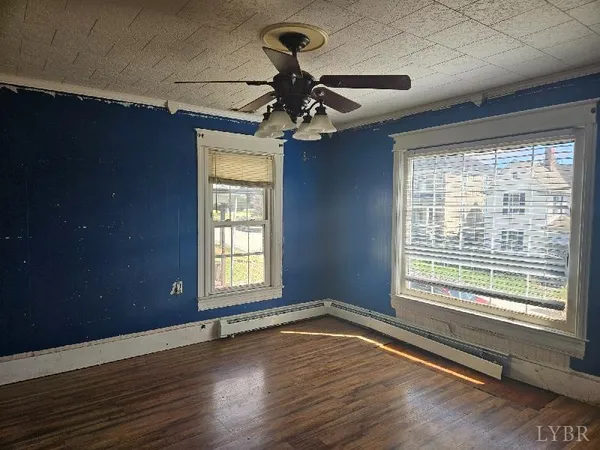 $72,500 | 314 East Hawthorne Street, Covington, VA 24426