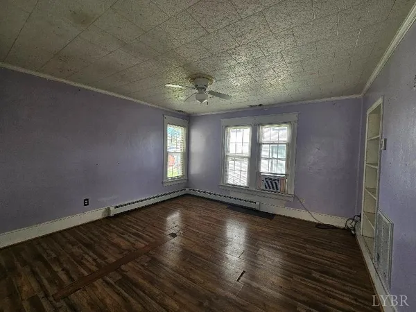 $72,500 | 314 East Hawthorne Street, Covington, VA 24426
