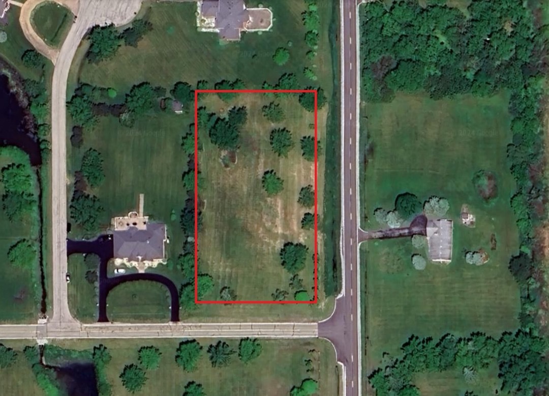 4816 West Roberts Ridge Road Monee, IL 60449 - Photo 1 of 12 an aerial view of a house