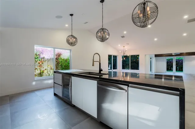 $1,375,000 | 3950 Shearwater Drive, Jupiter, FL 33477