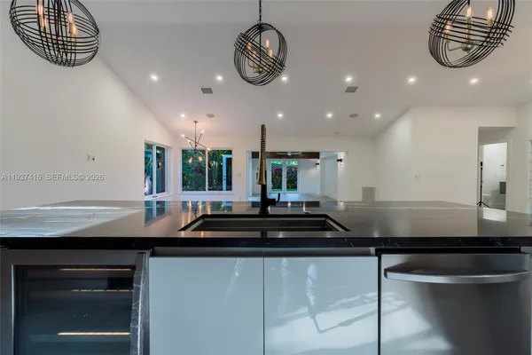 $1,290,000 | 3950 Shearwater Drive, Jupiter, FL 33477