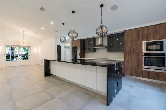 $1,375,000 | 3950 Shearwater Drive, Jupiter, FL 33477